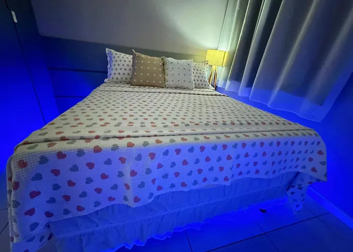 Pousada privada: FLAT Praia Boa Viagem - Piscina no ROFTOP - Garagem&WIFI - REFORMADO - Ar condicionado - 24H CHECK IN - Shopping Recife - Enxoval Incluso